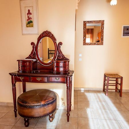 Xenia Palace Luxury Apartments Vrasná 外观 照片