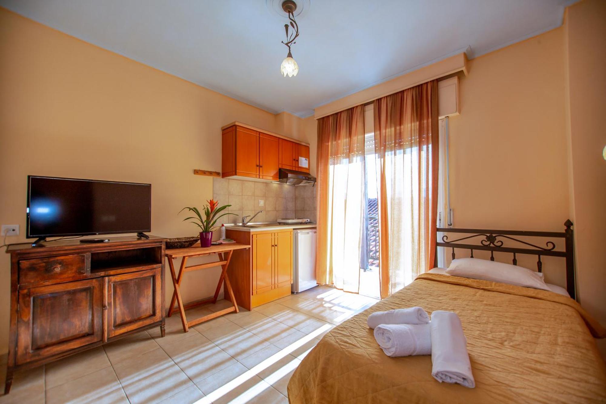 Xenia Palace Luxury Apartments Vrasná 外观 照片