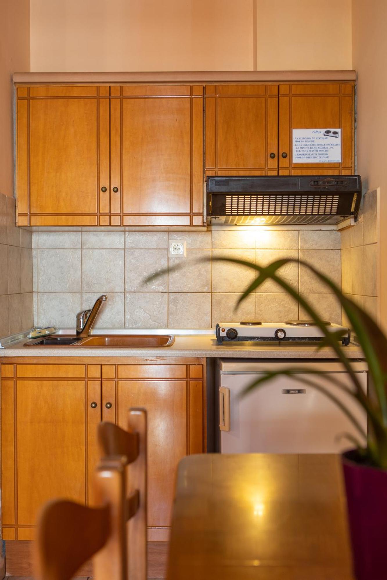 Xenia Palace Luxury Apartments Vrasná 外观 照片