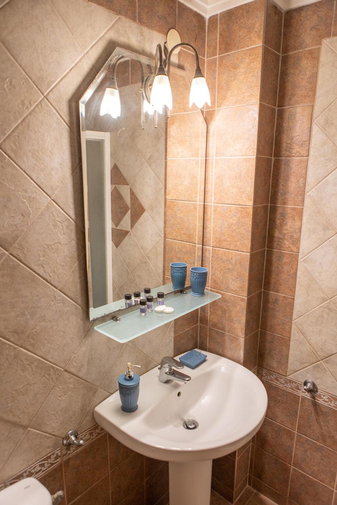 Xenia Palace Luxury Apartments Vrasná 外观 照片