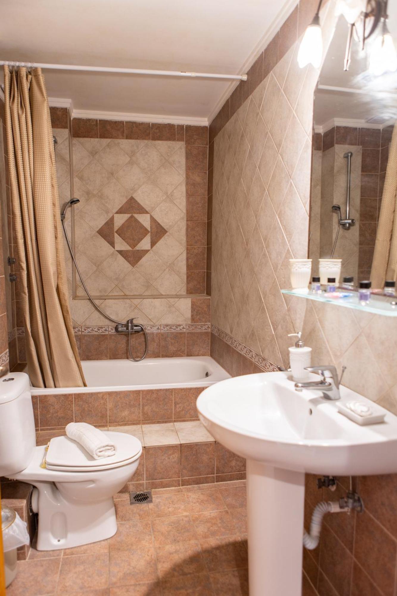 Xenia Palace Luxury Apartments Vrasná 外观 照片