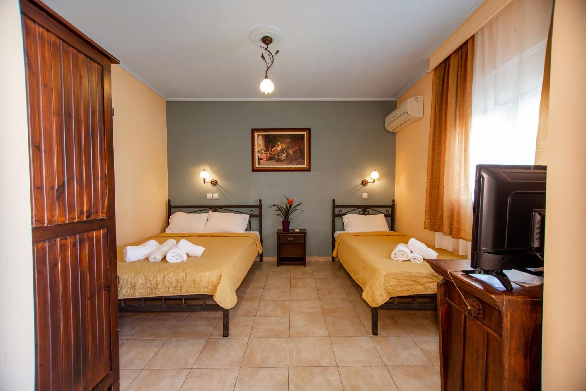 Xenia Palace Luxury Apartments Vrasná 外观 照片