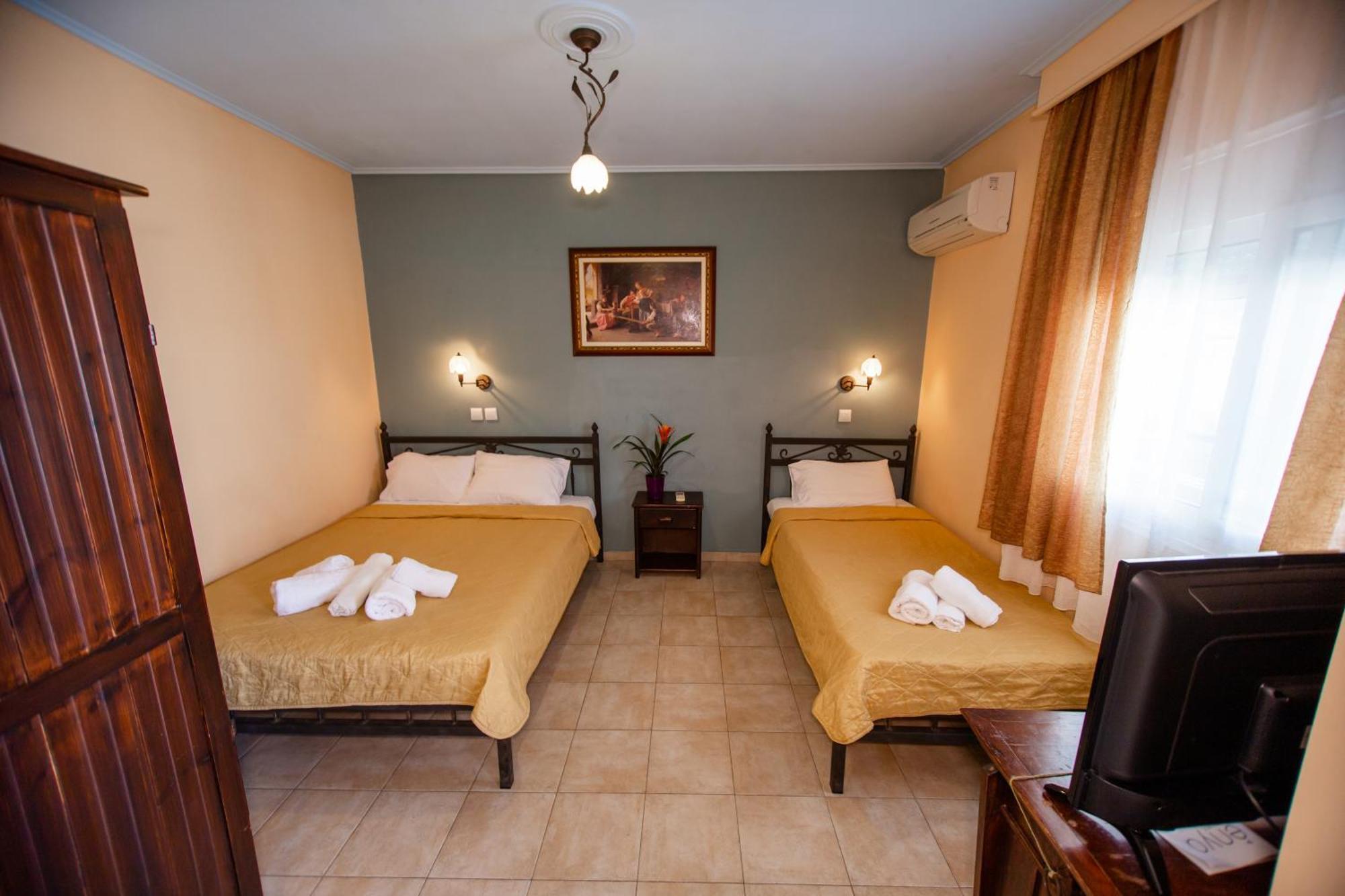 Xenia Palace Luxury Apartments Vrasná 外观 照片