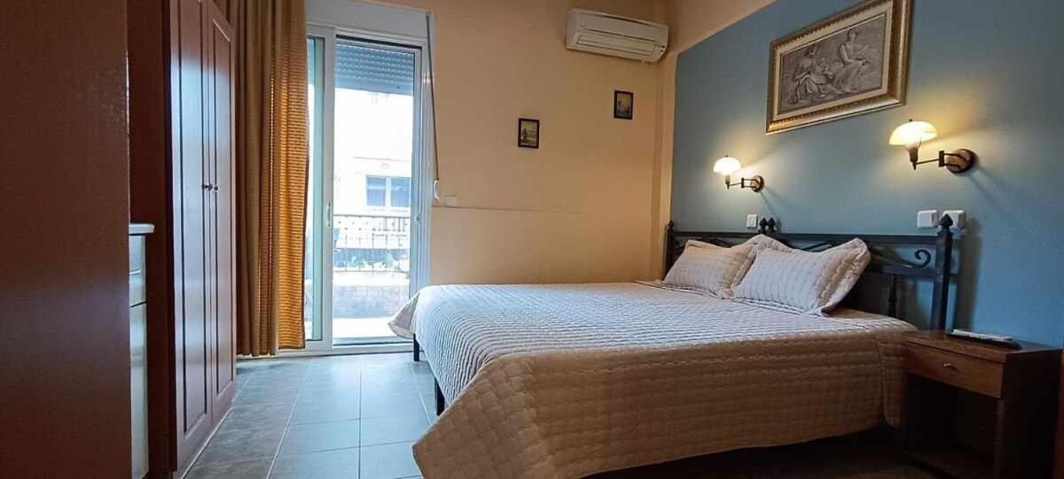 Xenia Palace Luxury Apartments Vrasná 外观 照片